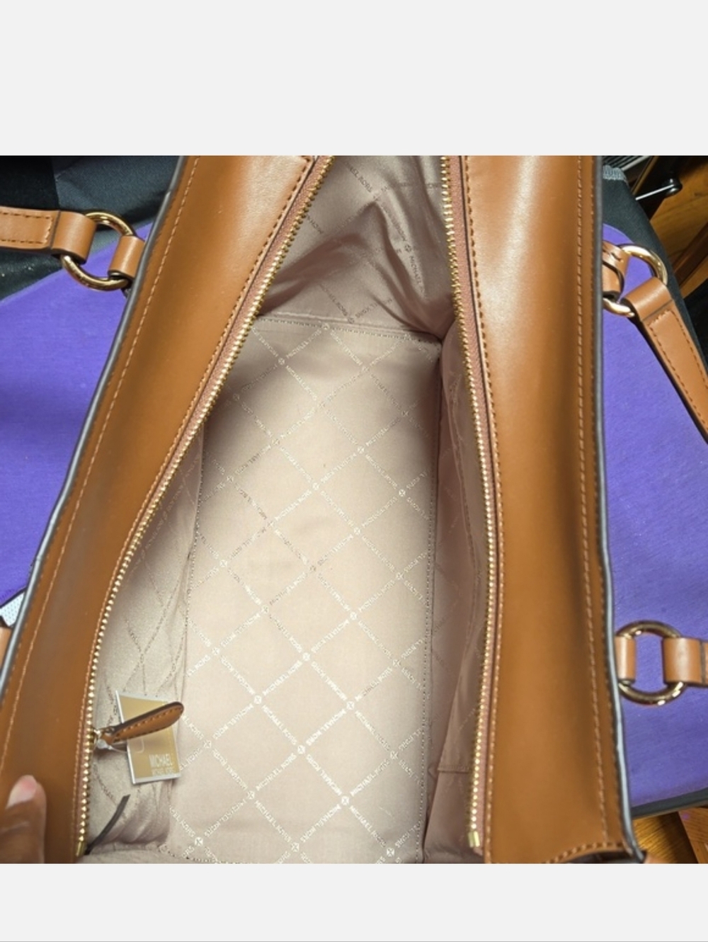 MICHAEL Michael Kors Kris Brown Large Leather Tote with Gold Hardware & Dustbag - Picture 3 of 7